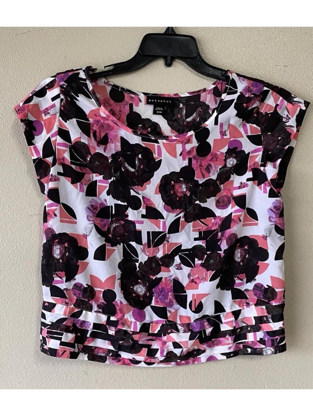 Metaphor size medium blouse short sleeve, pink, white black floral